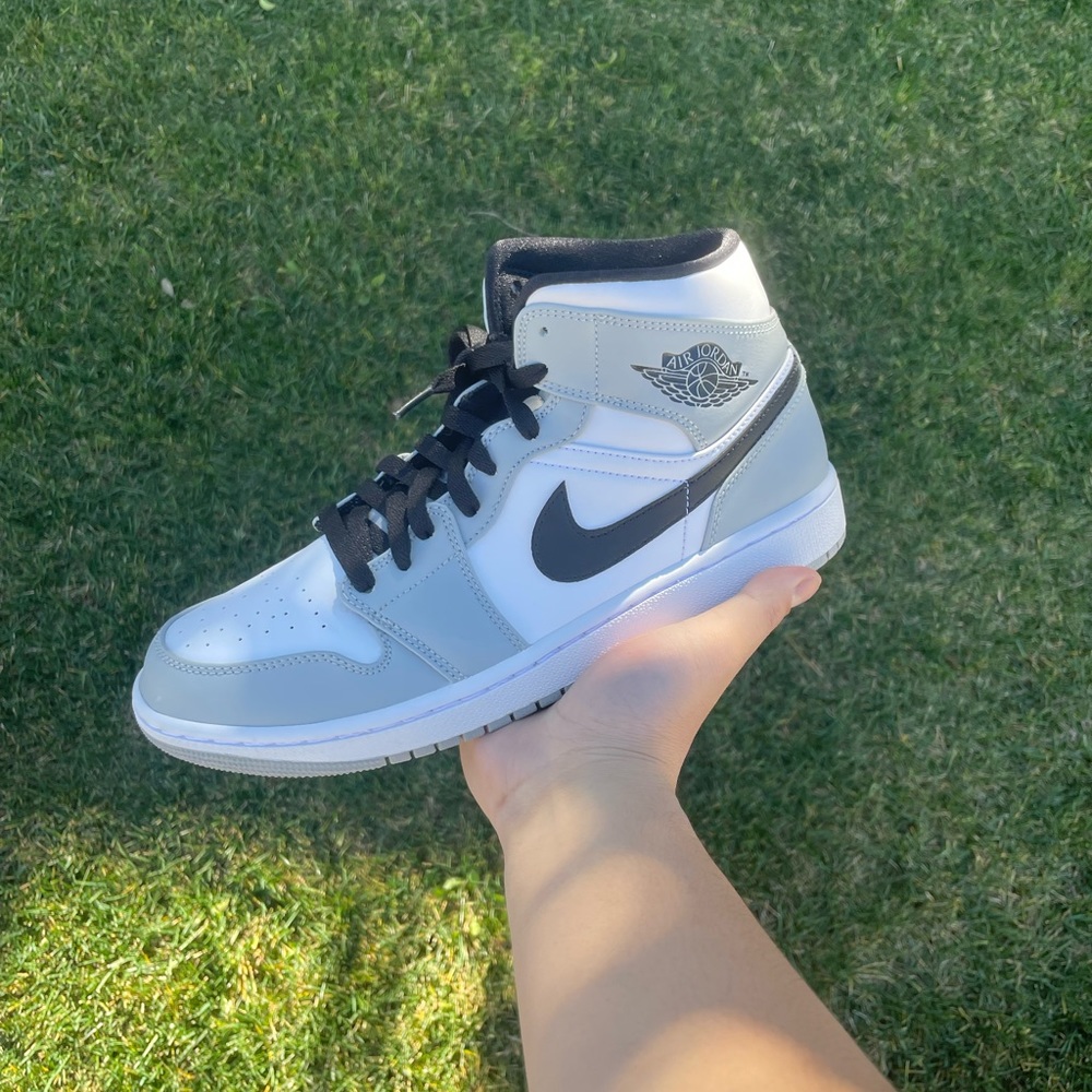 Smoke Grey Mid Jordan 1 size 9.5